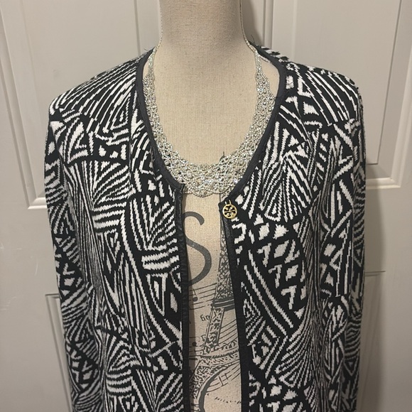 Cato Black and White Sweater XL - Picture 2 of 3